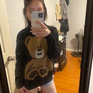 Black Bear Sweater (FREESIZE)